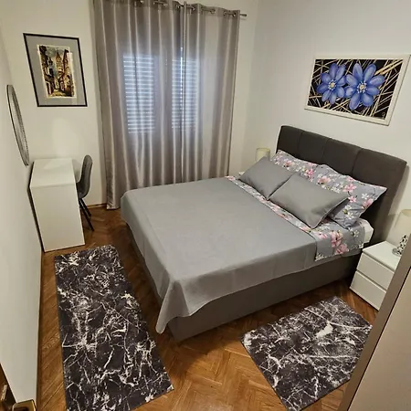 Grgic 아파트 트로기르